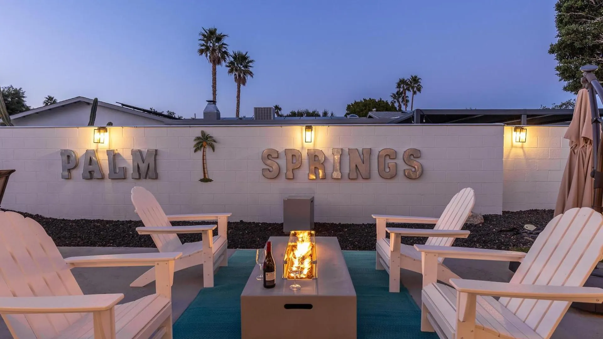 Tres Palmeras Hideaway By Acme House Company Palm Springs USA